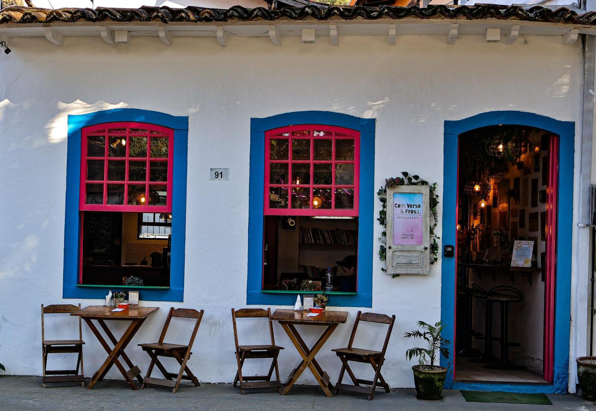 Com Verso E Prosa Repouso E Cafe Парати Екстериор снимка